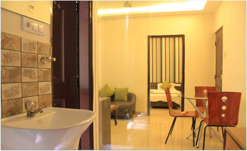 Classic 1 bedroom apartment in Viman Nagar