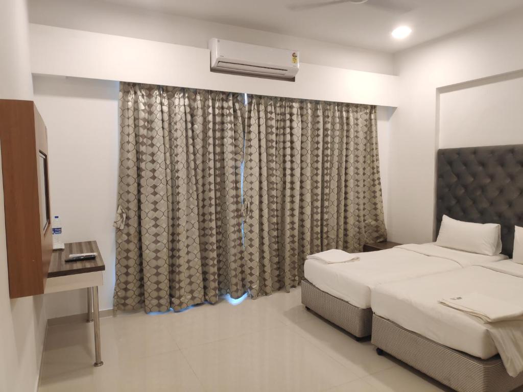 Premier 2 Bedroom Apartment in Chandivali