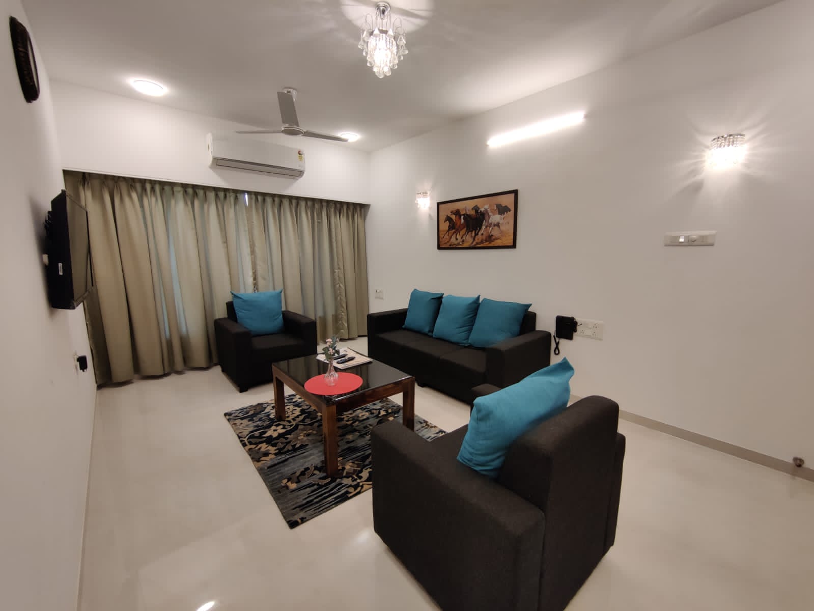 Classic 2 Bedroom Apartment in Goregaon East