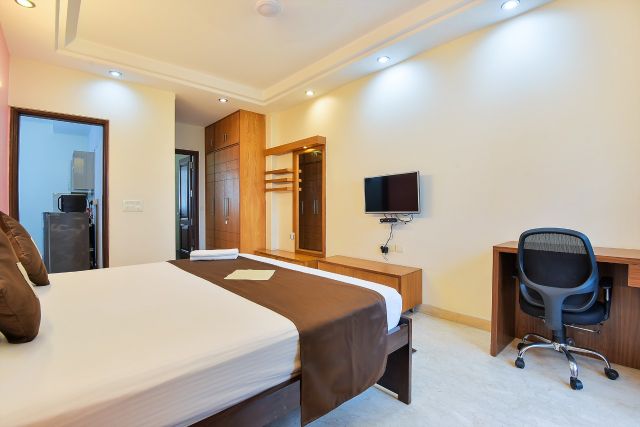 1 Bedroom Apartment in DLF PHASE FOUR