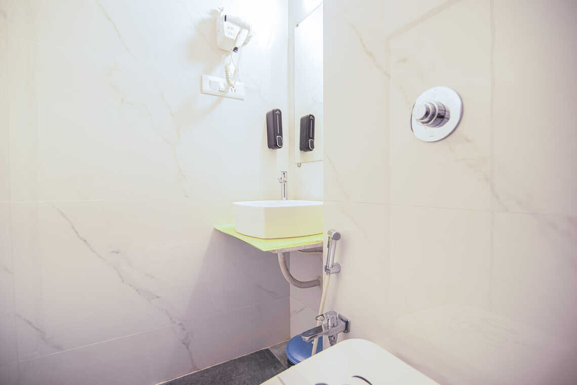 Airport Serviced Apartment