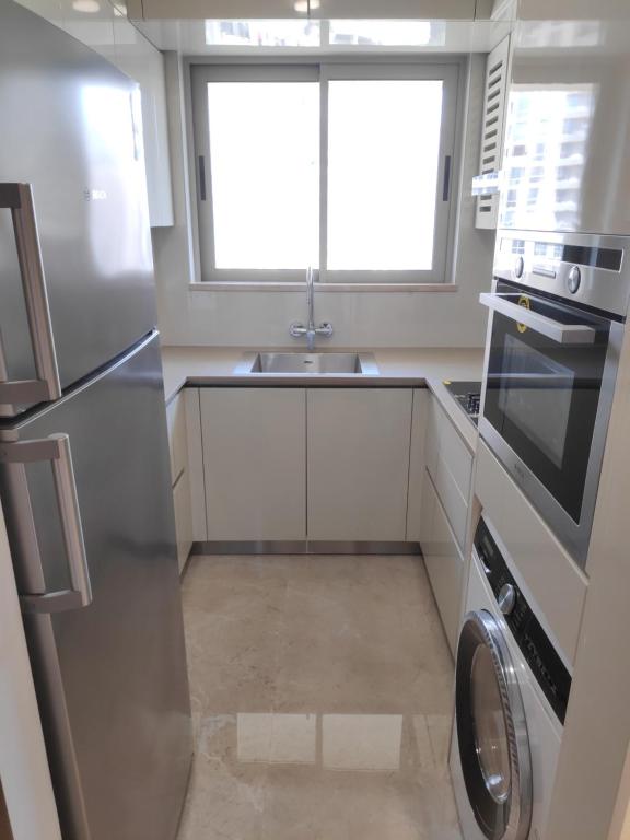 Premier 1 Bedroom Apartment in Powai