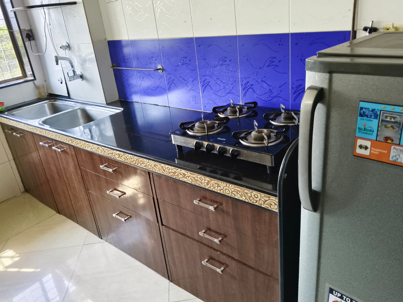 Classic 3 Bedroom Apartment in Thane West