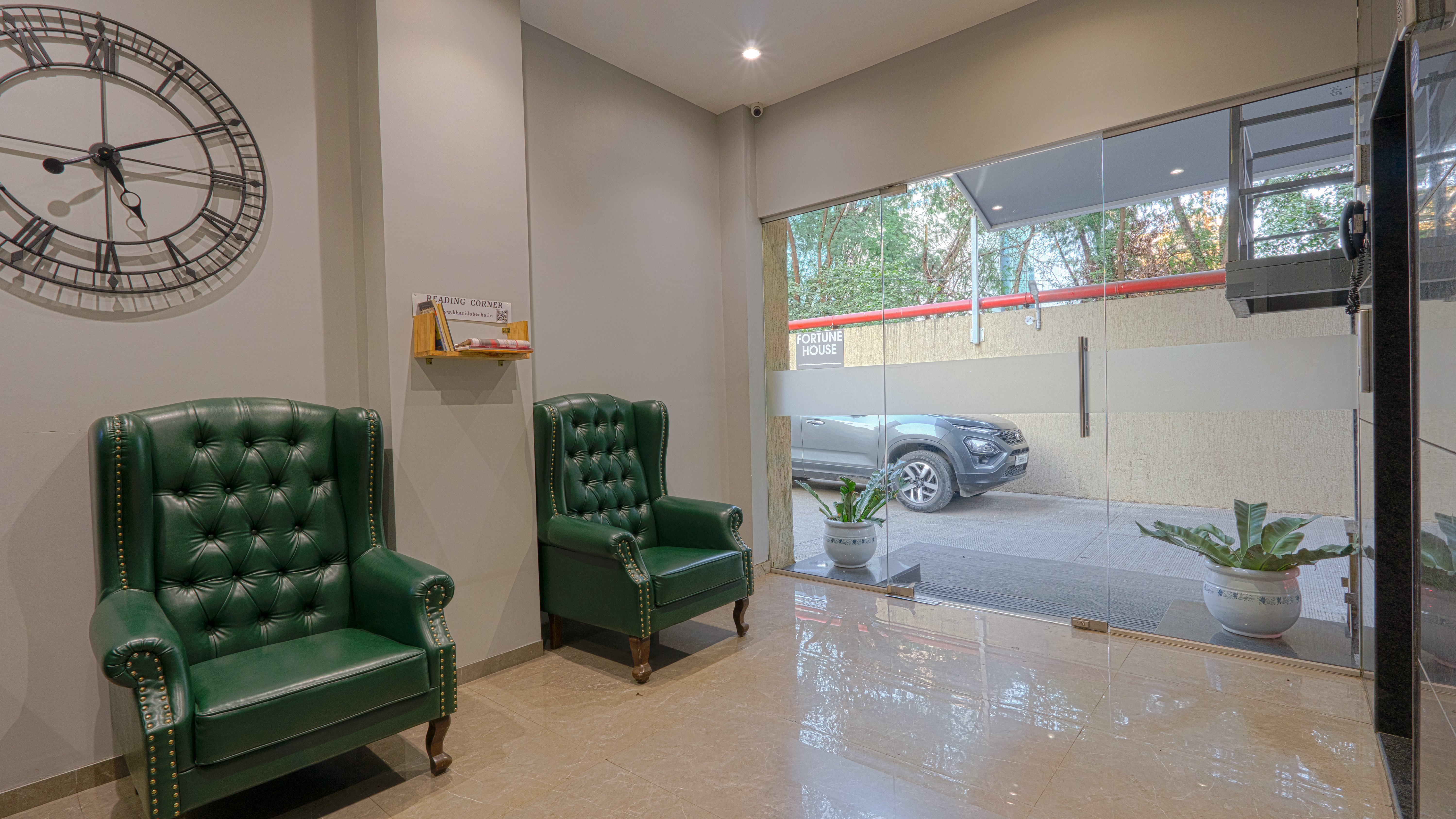 Business Aparthotel in Magarpatta