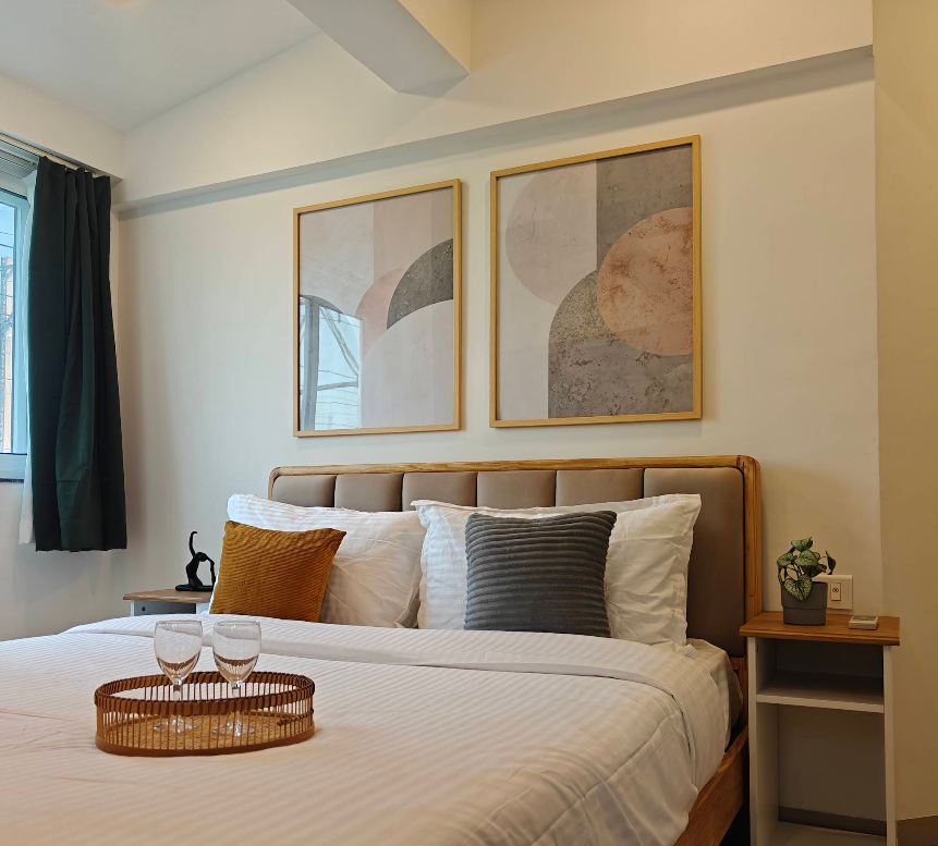 Serviced Apartment @ Khar West