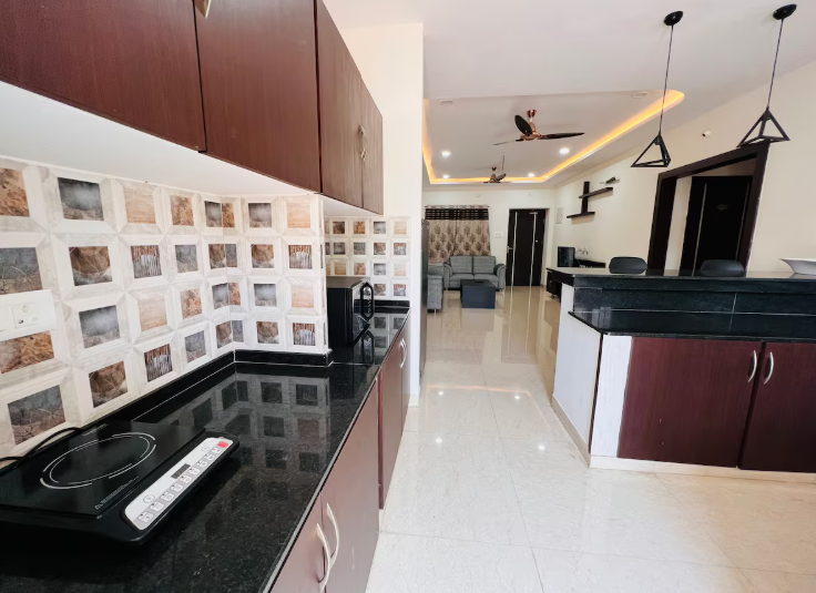 4 BR Spacious Serviced Apartment