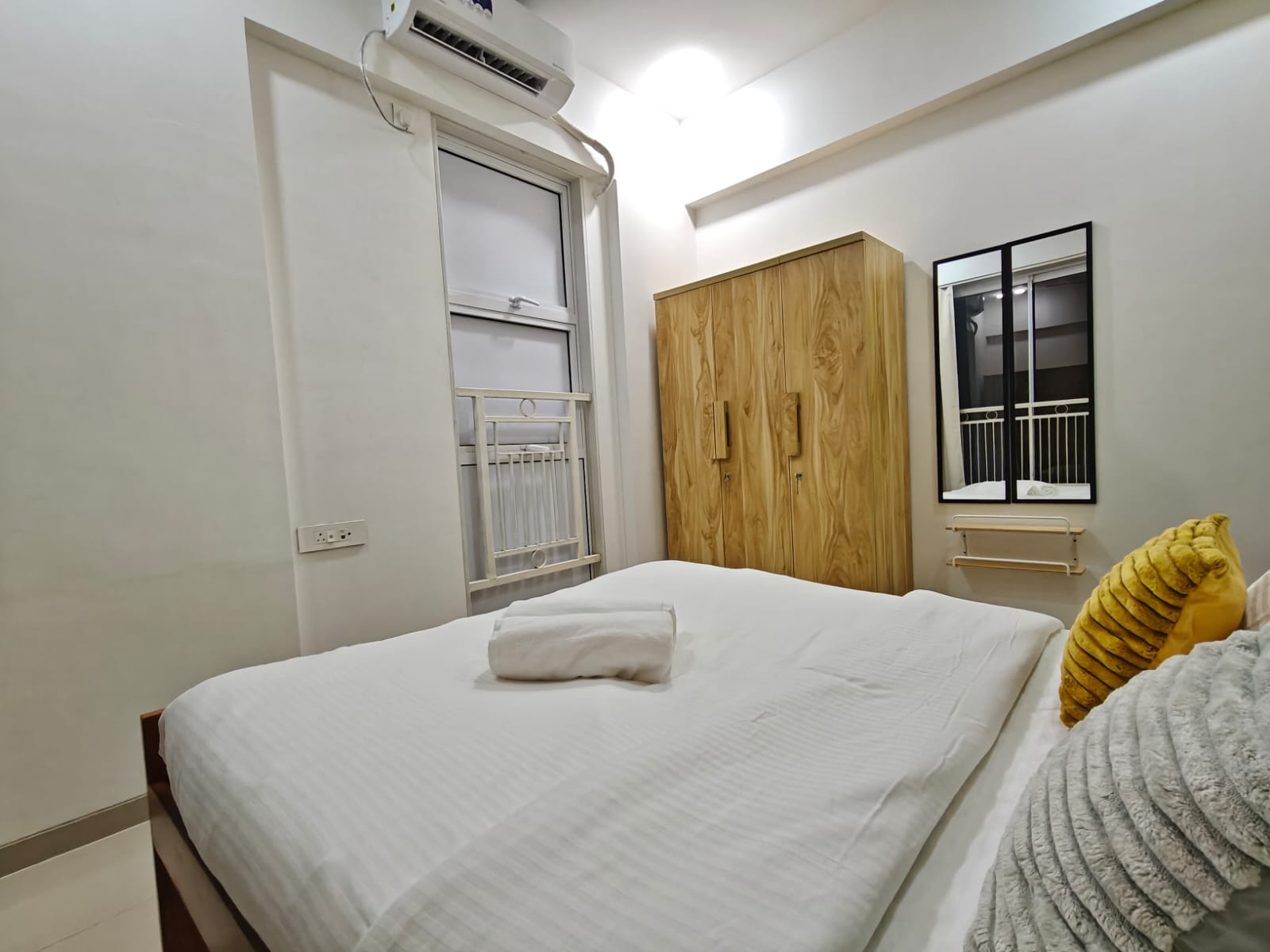 Premium 2 Bedroom Apartment in Dadar West