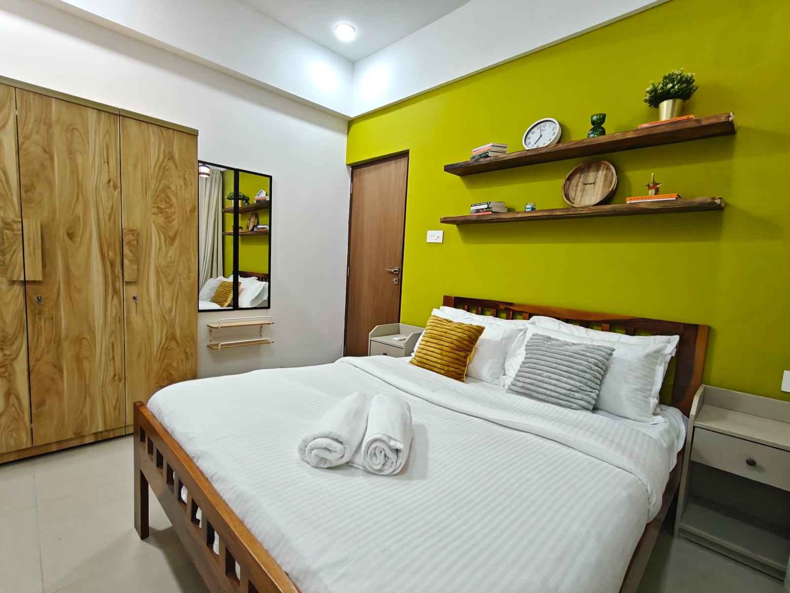 Premium 2 Bedroom Apartment in Dadar West