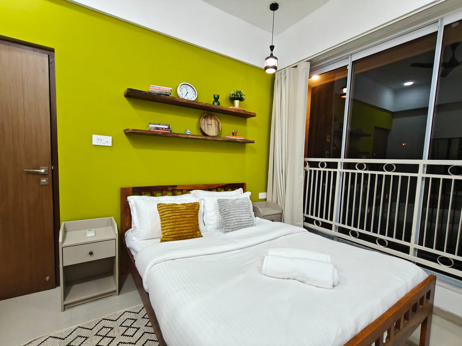 Premium 2 Bedroom Apartment in Dadar West