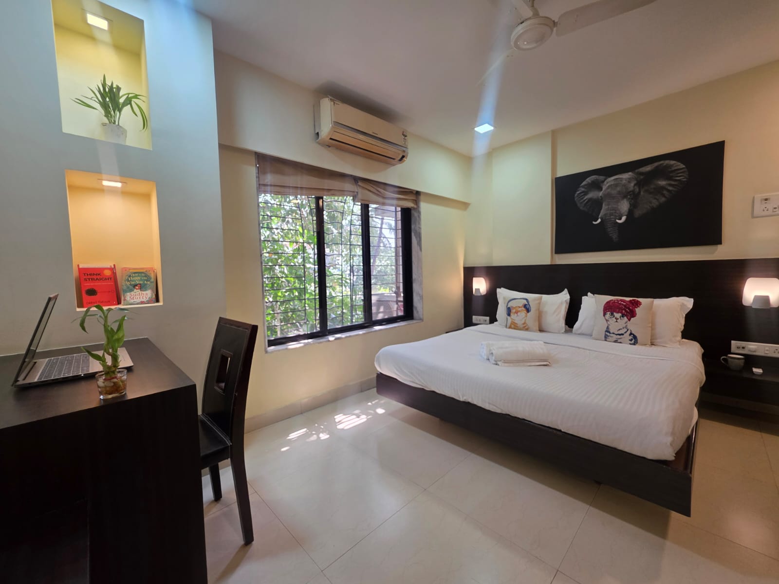 Aesthetic Serviced Apartments in Vile Parle