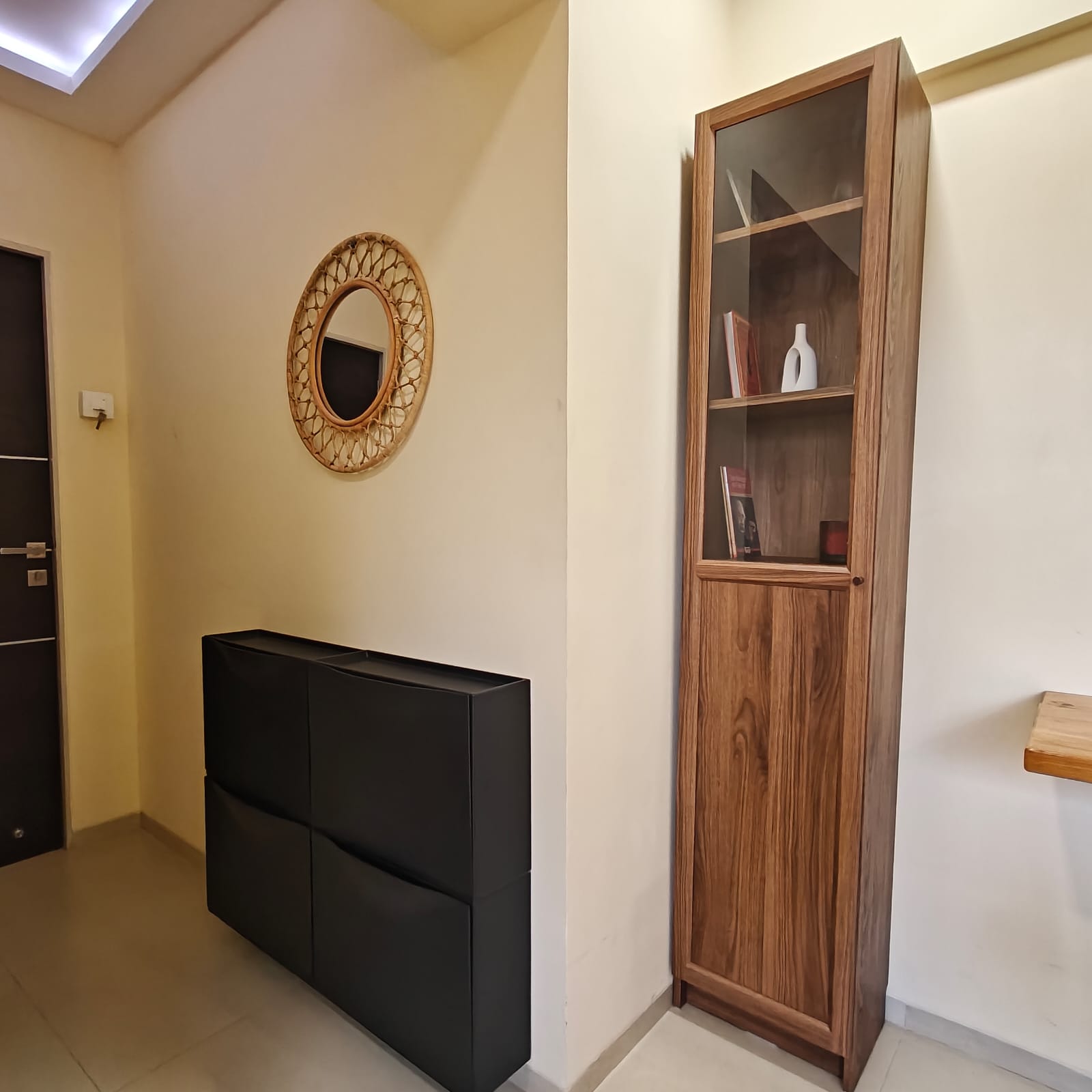 Aesthetic Serviced Apartments in Vile Parle