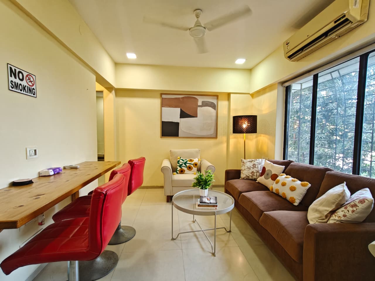 Aesthetic Serviced Apartments in Vile Parle
