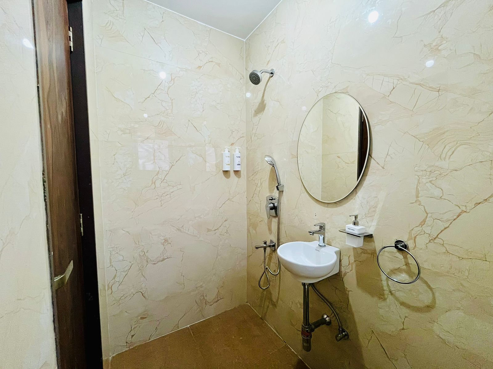 Spacious Serviced Apartments @ Malad West