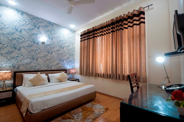 Studio Apartment near UNITECH BUSINESS PARK