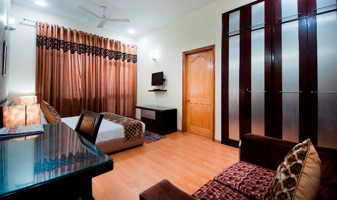 1 Bedroom Serviced Apartment near UNITECH BUSINESS PARK