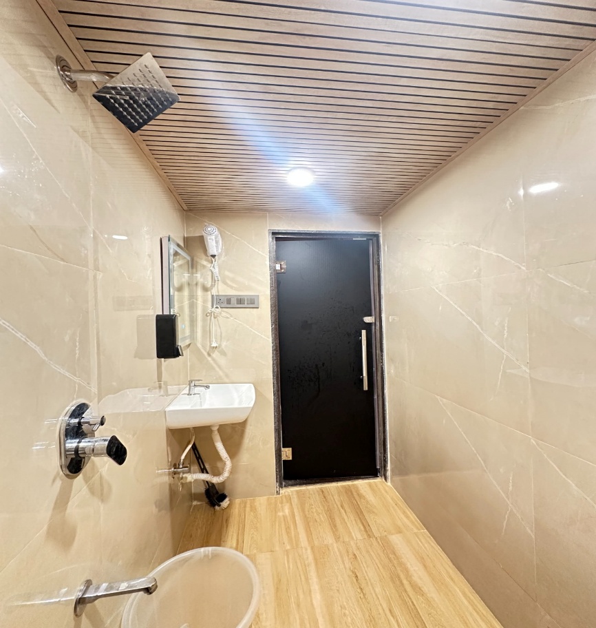Classic Studio Apartments in Thakur Complex