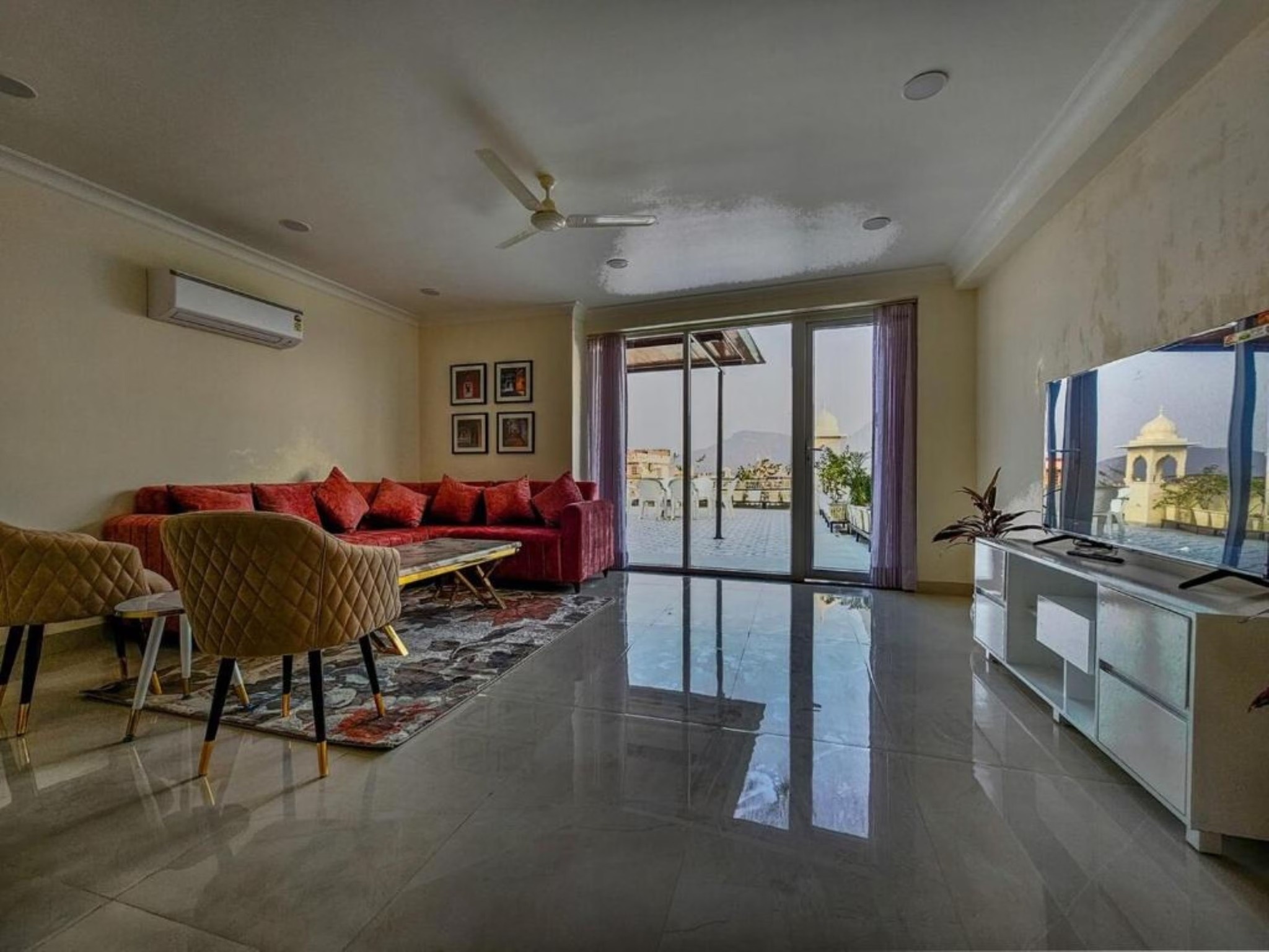 Luxury 4 BR Penthouse