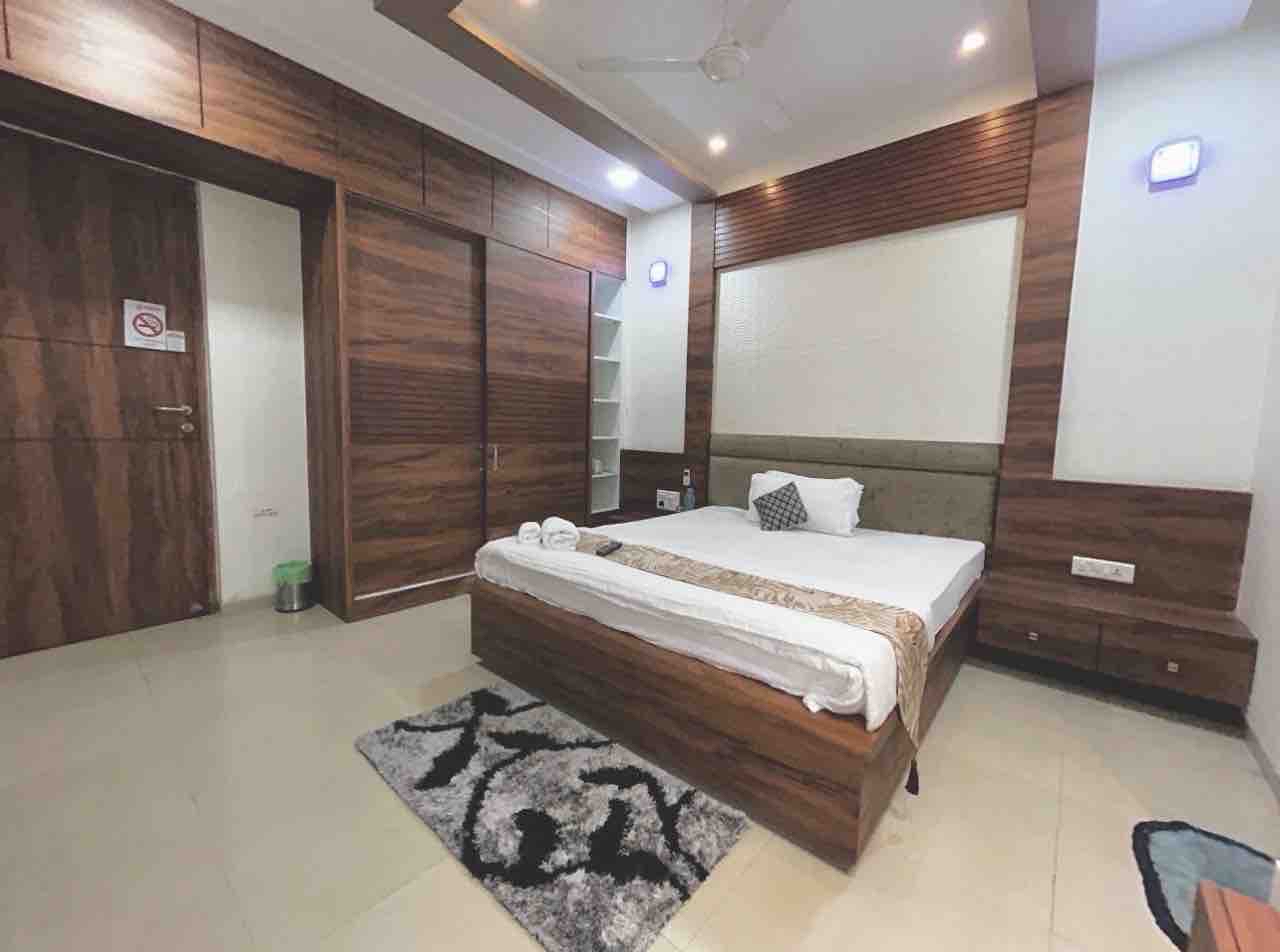MultiSharing Apartment near Shanipura Cross Road