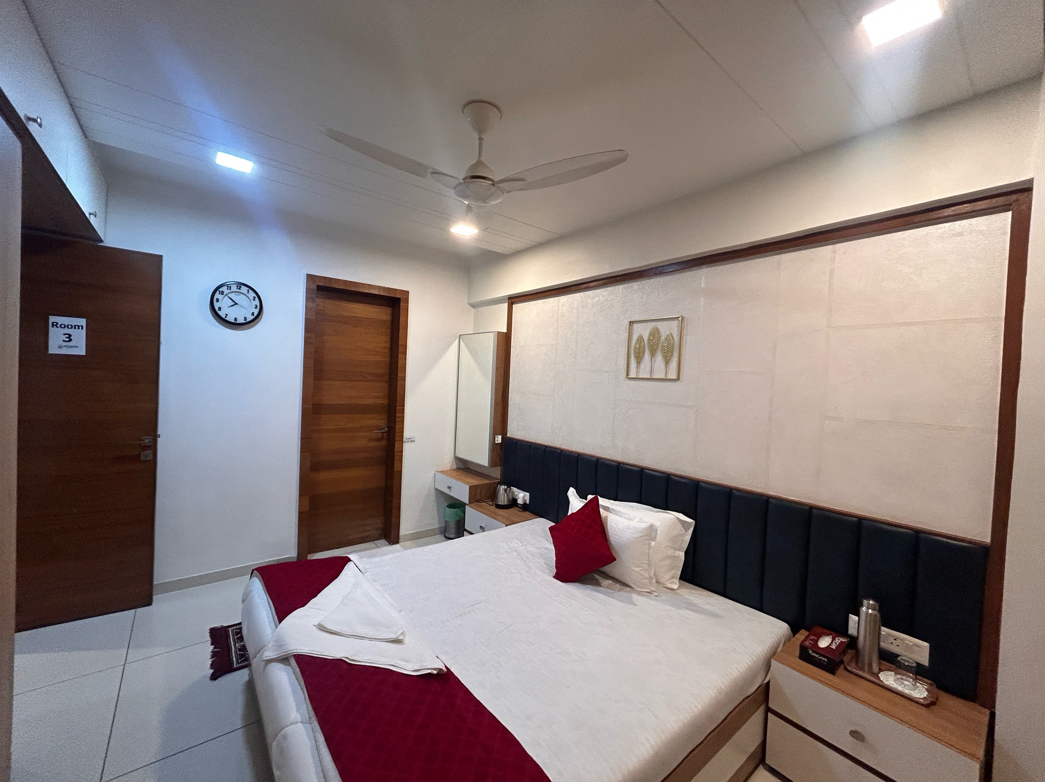 Multi Sharing Apartment near Bopal Crossing