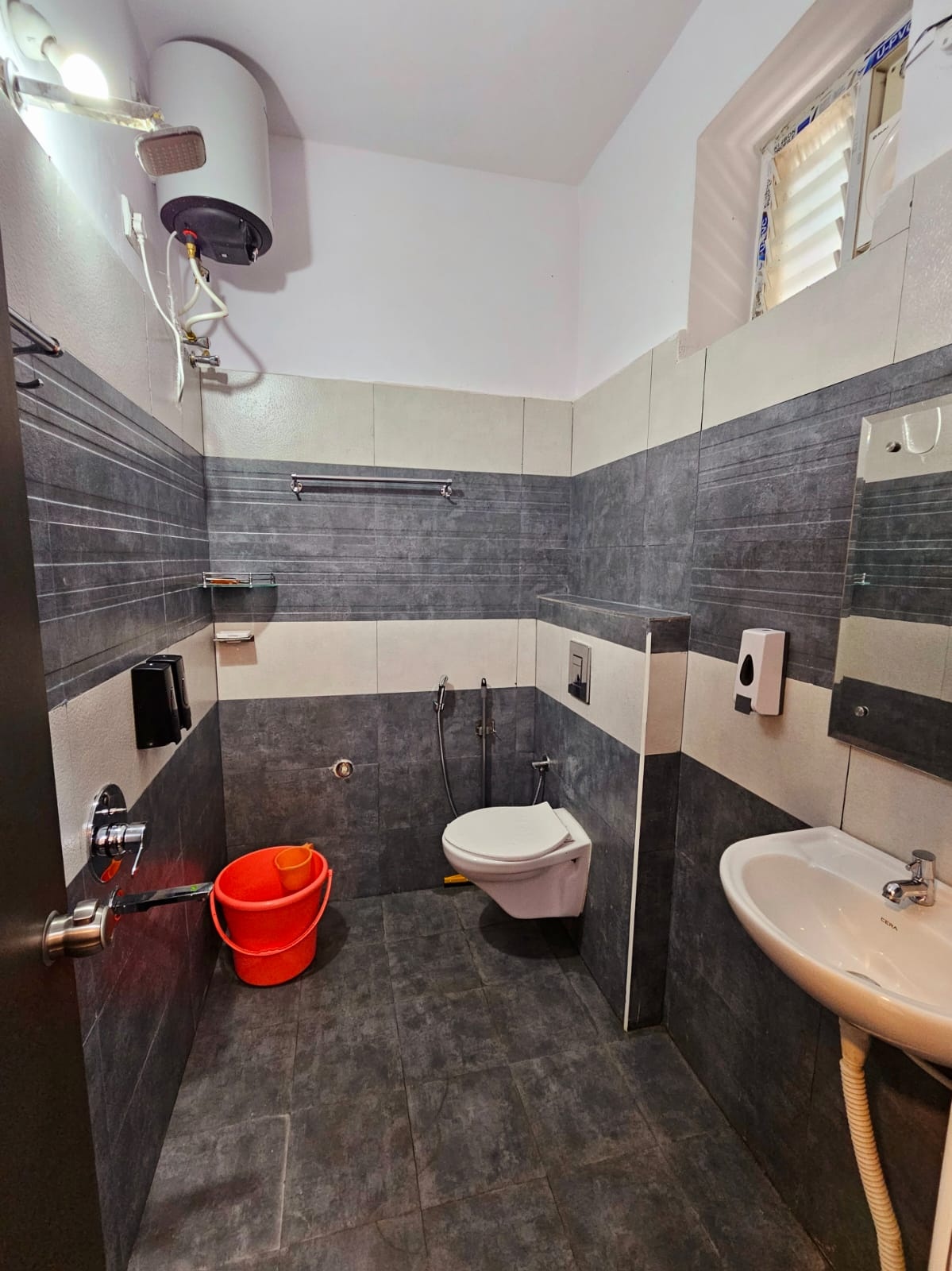 Classic Studio Apartment in Madhapur
