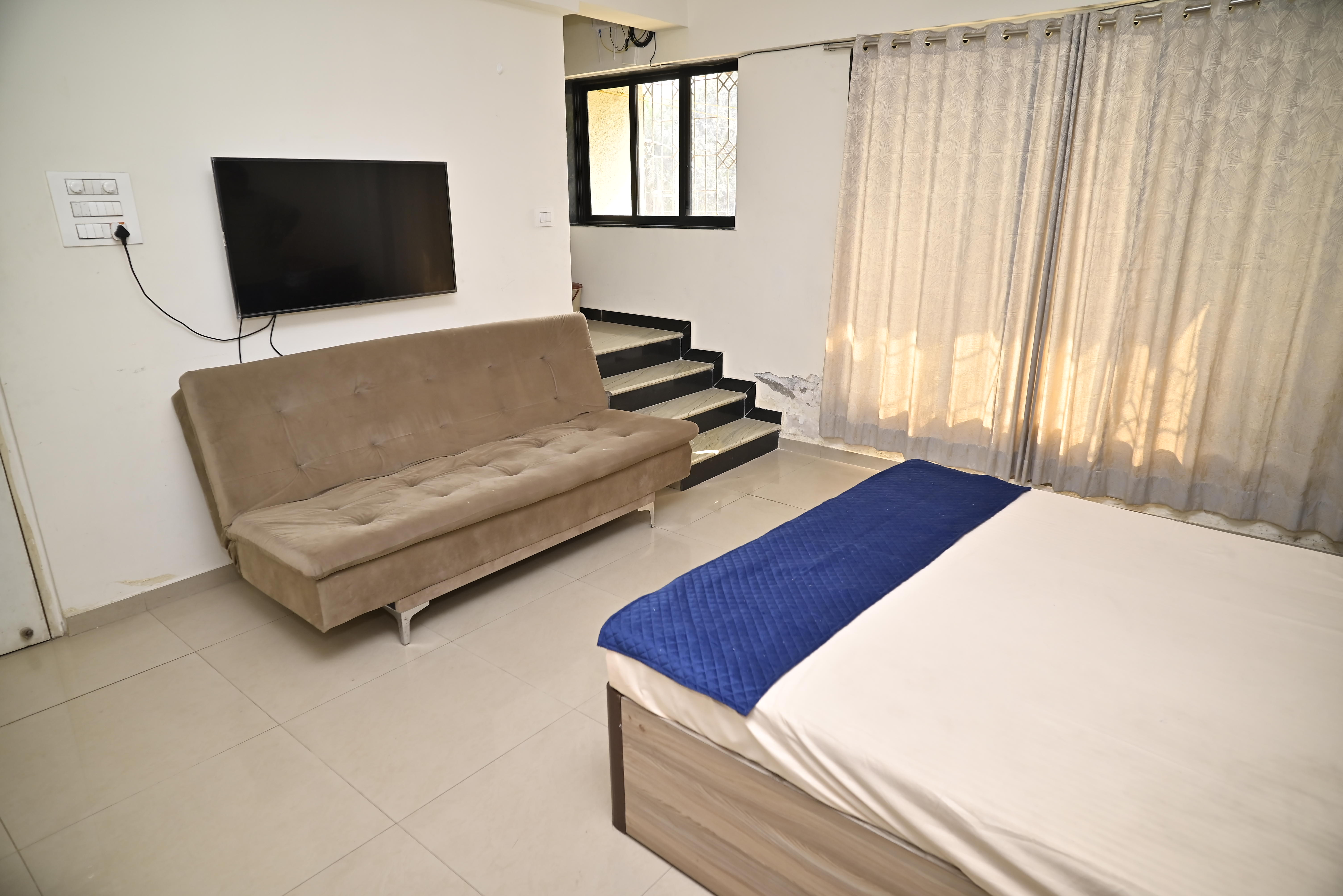 Classic 2 Bedroom Apartment in Kharghar