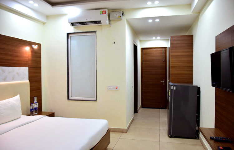 Economy Studio Apartment near Artemis Hospital